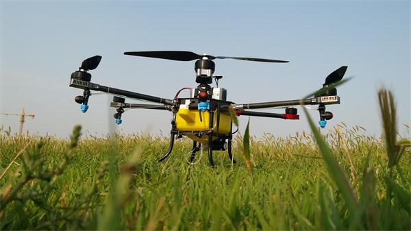 டிரோன்கள்: 