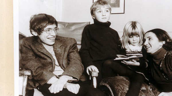 ஸ்டீபன் ஹாக்கிங்;