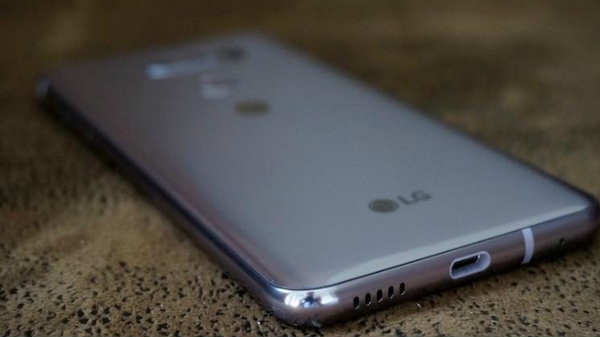 செயற்கை நுண்ணறிவு அம்சம்: