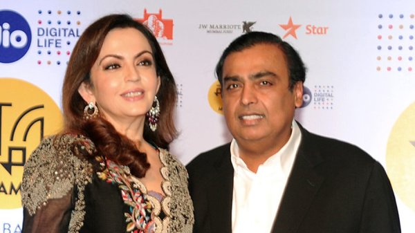 5% பங்குகளை வாங்குவதாகவும் ரிலையன்ஸ் அறிவித்தது