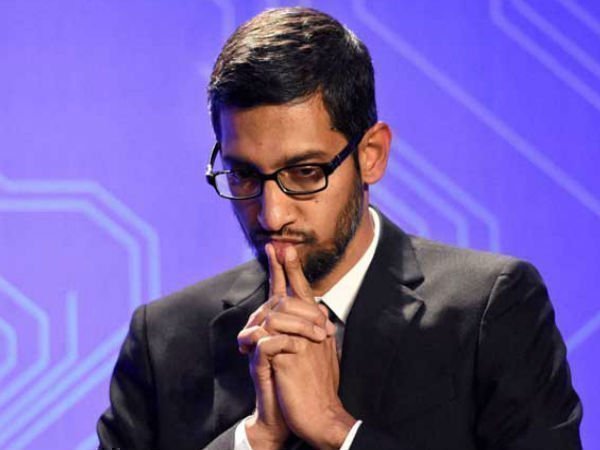 அப்படியேதான் இருக்கிறார்