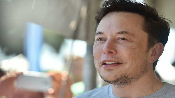 SpaceX- மாடலில் தனியார் நிறுவனமாக மாறும்  Tesla ?