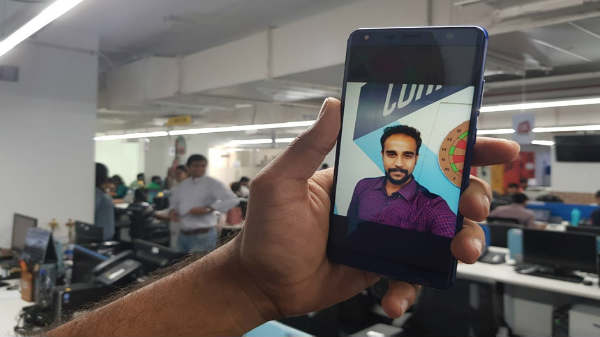 கேமரா கண்ட்ரோலர்: 