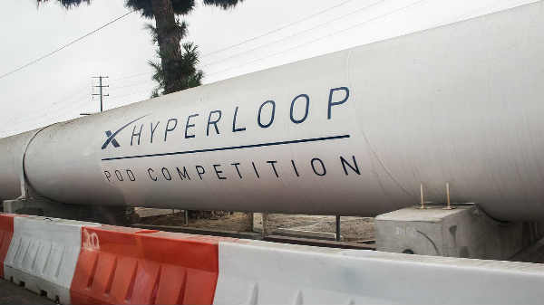 பிராஜெக்ட் டைட்டன்: 