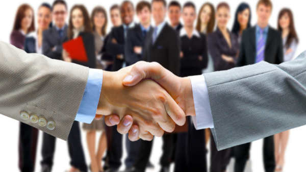 1.8 லட்சம் டாலர்