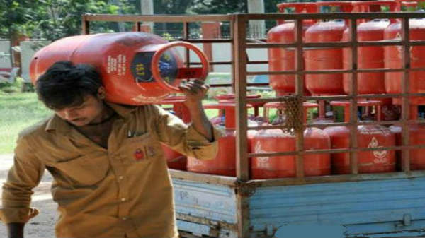 பல சர்சை