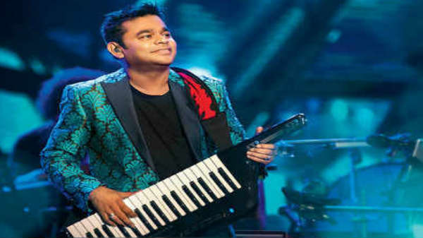 ஆளப்போறான் தமிழன் சாதனை: 