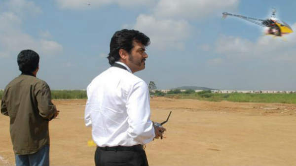 நடிகர் அஜித்: