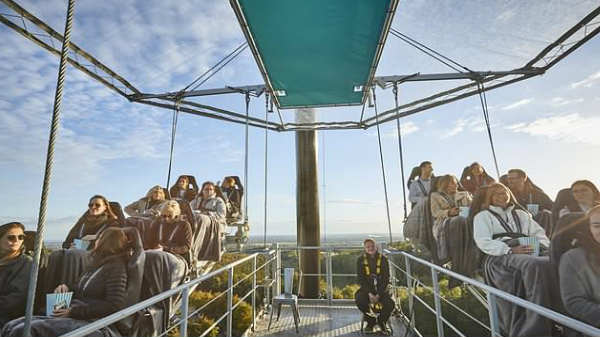 4G EE என்ற நிறுவனம்: 