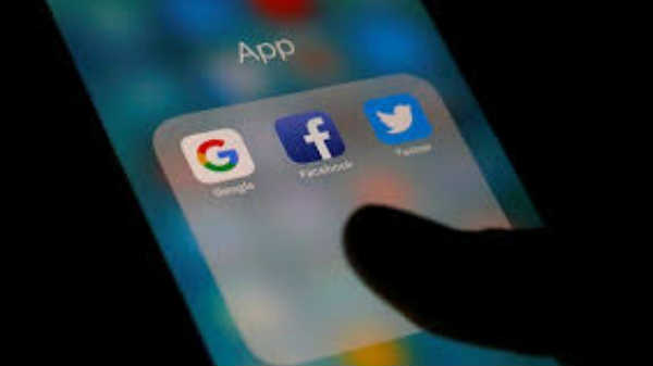 போலி செய்திகளுக்கு பூட்டு கூகுள், பேஸ்புக், டுவிட்டர் முடிவு.! 