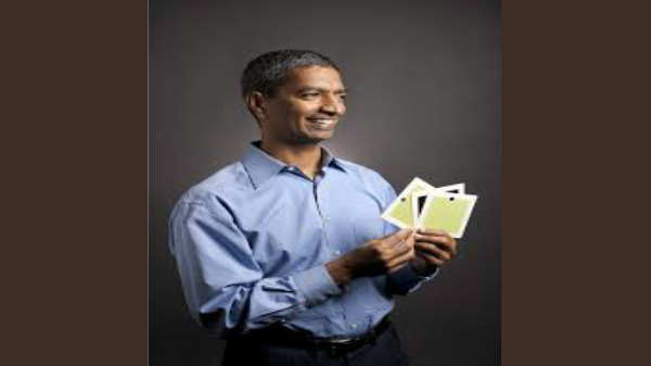 அரிசோனா பல்கலையில் இயக்குனர்: 