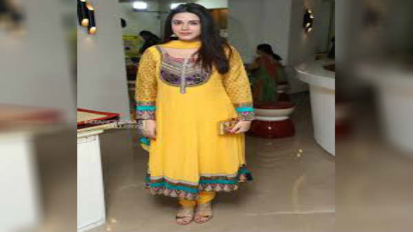  அவரும் கழிவறைக்குள் நுழைந்தார்: 