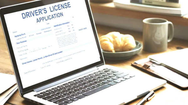 மைக்ரோசிப் மற்றும் QR கோடு வடிவில் ஒரே மாதிரியான ஓட்டுநர் உரிமம்.! 