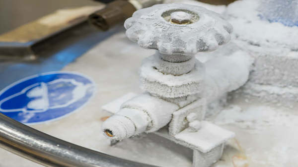 13. ஹீலியமும் புவியீர்ப்புக்கு எதிராகவும் செயல்பட முடியும்