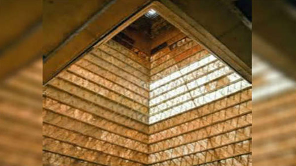 அமானுஷ்யம் நிறைந்தது: 