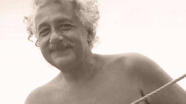 ஐன்ஸ்டீன்