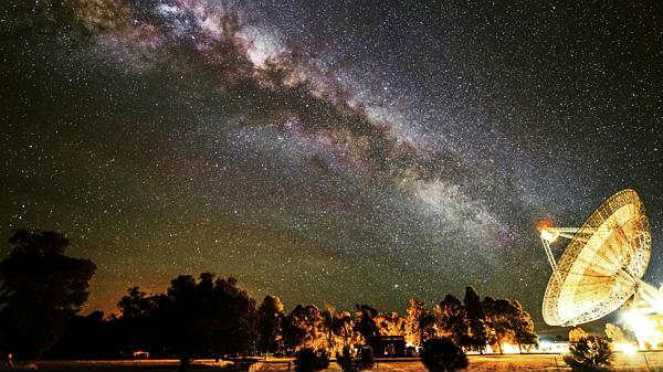 ஜிலீஸ் 832சி