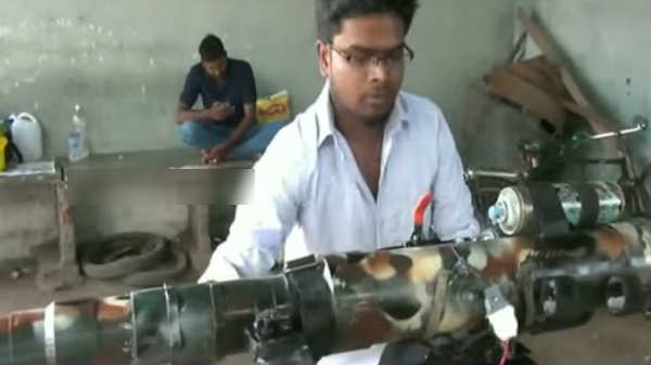 வேதனை தெரிவித்தார்: 