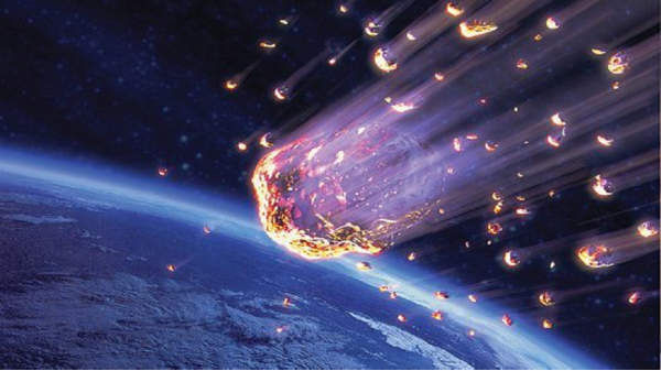 எரிக்கல் விழுந்து காயம்: 