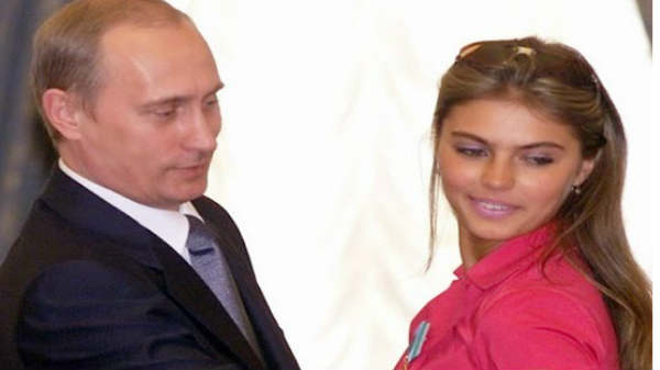 கிளுகிளுப்பில் புதின்: 