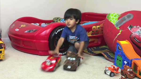 ரியான் டாய்ஸ் ரிவியூவ்: 