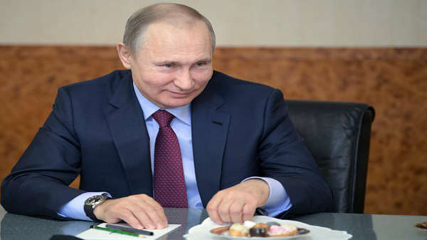 அமேசான் நிறுவனரை விட அதிகம்: 