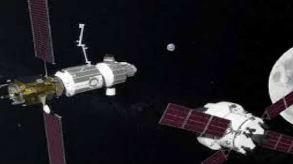 நிலவின் மறுபக்கம்: 