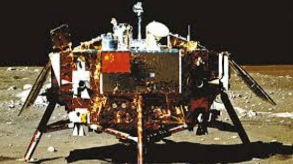 சாய்வாக விண்கலனை இறங்கியது: 