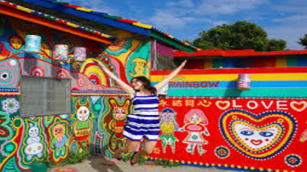  தனது சொந்த பணம்: 