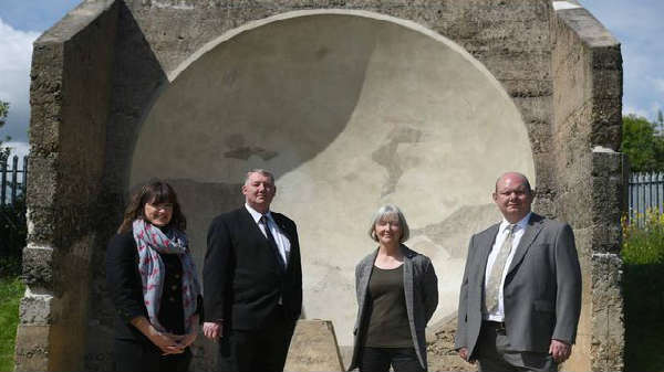 பார்வையாளர்கள் வருகை 