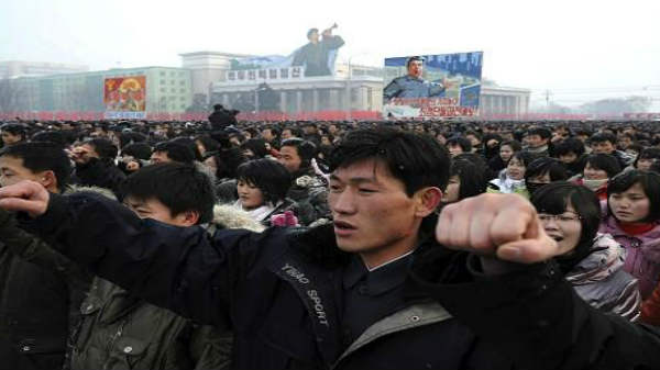 வடகொரியாவில் பேரணி: 