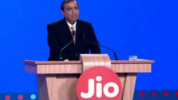  28 கோடி வாடிக்கையாளர்கள்: 