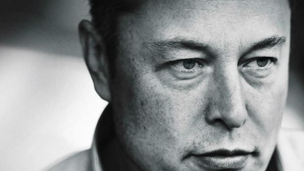 எலான் மஸ்க்