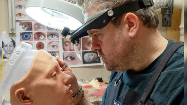 புரோஸ்டெடிக் தலை