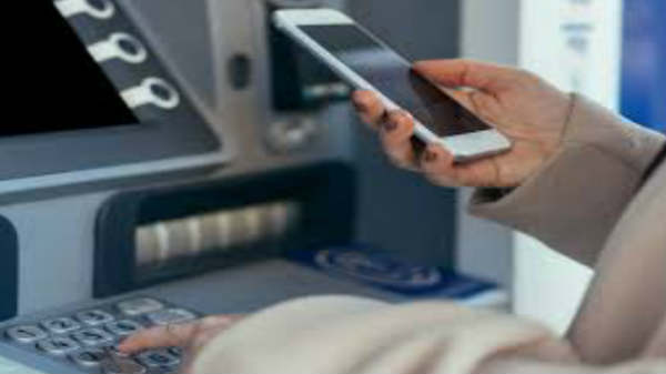  ஏடிஎம் மெசின்களில் ஸ்கிம்மர்:  