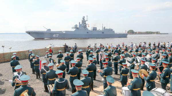  ஒளியை மூலமாக வைத்து ஆயுதம் உருவாக்கப்படுவது இது ஒன்றும் முதல் முறை அல்ல