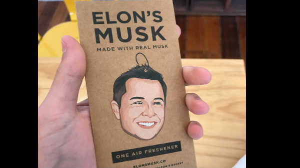 02. வலுவான வாசனை 