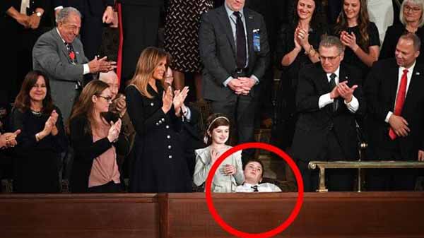 தூங்கியத்திற்காக பாராட்டு : 