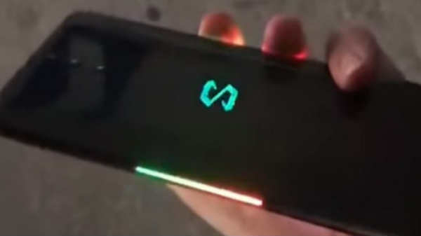  சற்று வித்தியாசமாக வடிவமைக்கப்பட்டுள்ளது.!