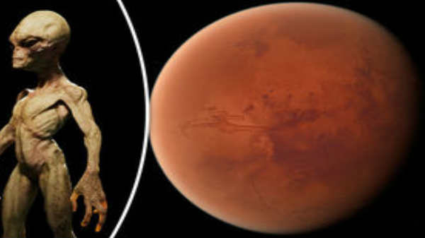 சனிகிரக நிலவில் வாழும் ஏலியன்கள்: 