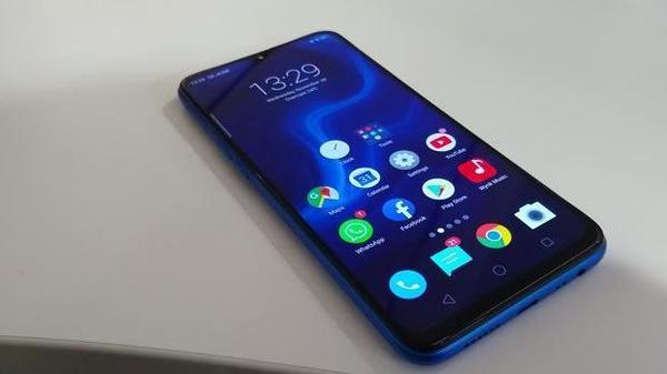 ரியல்மி 3 ஸ்மார்ட்போனின்  டீசரை வெளியிட்ட பிளிப்கார்ட்.!