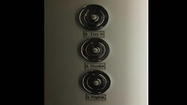 18 - மின்விளக்கு