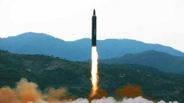 நீண்ட தூர ஏவுகணை