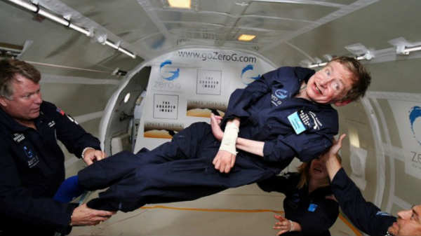 7.பிரபஞ்சத்தில் நாம் தனியாக இல்லை, அவர்கள் பூமிக்கு வரமாட்டார்கள் என நம்புவோம்