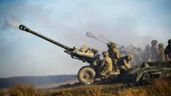 மலை உச்சியில் இருந்து தாக்குதல்: