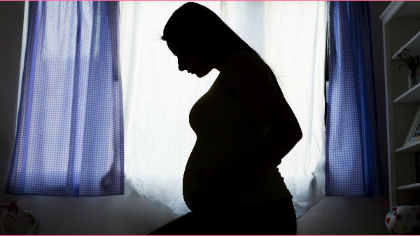 வாடகை வீட்டில் குடியேறிய பெண் 