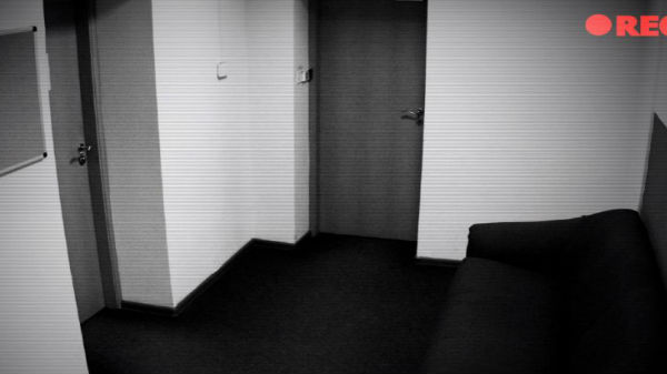 பெண் விடுதிகளில் மற்றும் லாட்ஜ்களில் ஸ்மார்ட் கேமரா