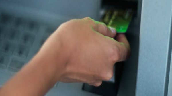 அபிஷேக் திவாரி 