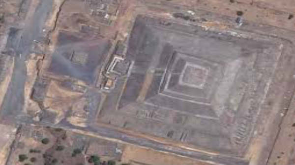 பூமியின் கருப்பையாக கருதல்:  