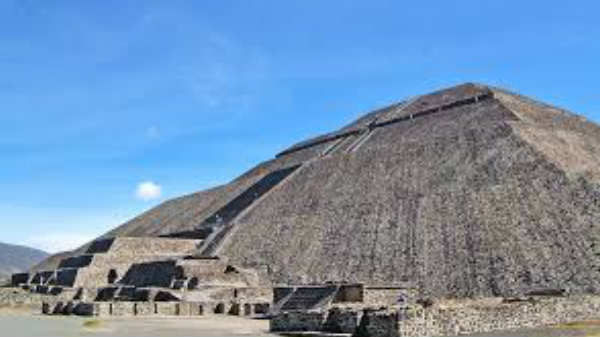 பாம்பின் தலைகள்:  